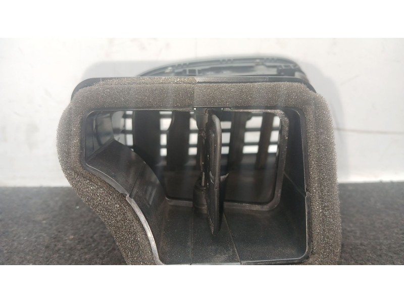 Recambio de aireador delantero derecho para volkswagen golf vi (5k1) 1.6 tdi referencia OEM IAM 5K0819710 - 5K0819704  