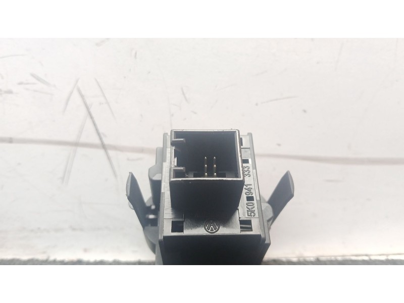 Recambio de regulador faros para volkswagen golf vi (5k1) 1.6 tdi referencia OEM IAM 5K0941333  