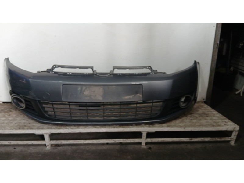 Recambio de paragolpes delantero para volkswagen golf vi (5k1) 1.6 tdi referencia OEM IAM  GRIS 