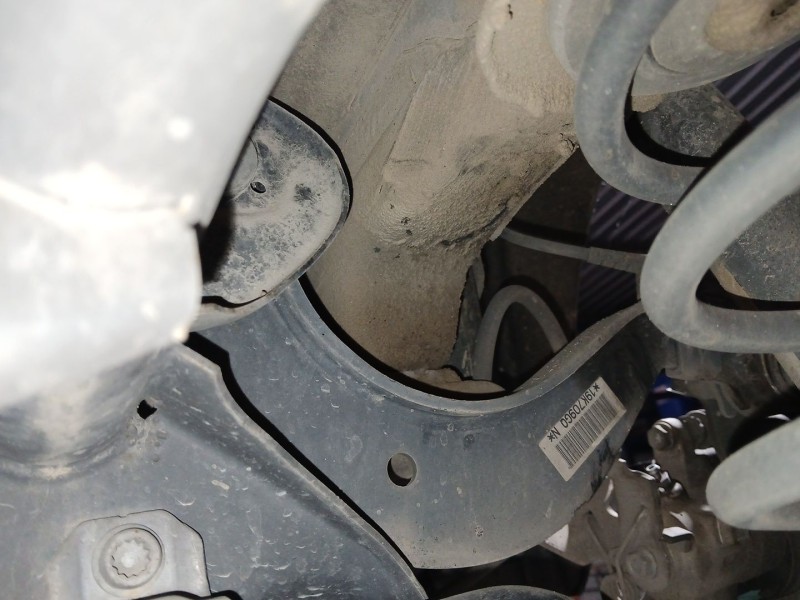 Recambio de brazo suspension superior trasero derecho para volkswagen golf vi (5k1) 1.6 tdi referencia OEM IAM   