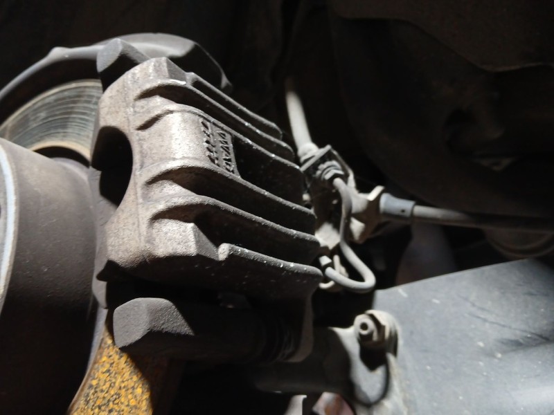 Recambio de pinza freno trasera derecha para volkswagen golf vi (5k1) 1.6 tdi referencia OEM IAM   