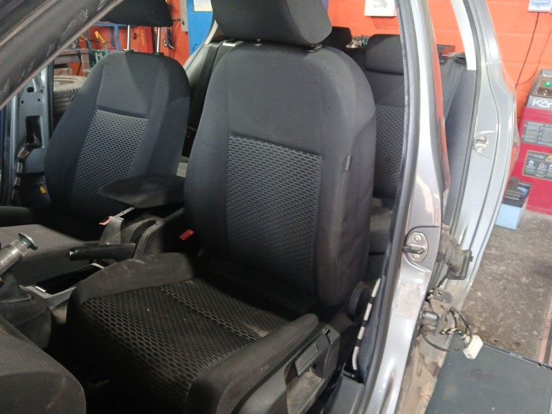 Recambio de asiento delantero izquierdo para volkswagen golf vi (5k1) 1.6 tdi referencia OEM IAM   