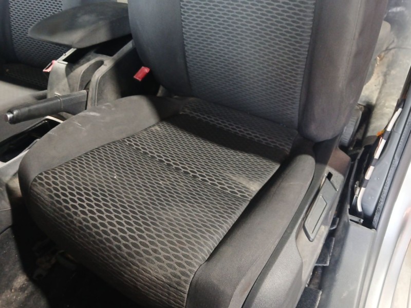 Recambio de asiento delantero izquierdo para volkswagen golf vi (5k1) 1.6 tdi referencia OEM IAM   
