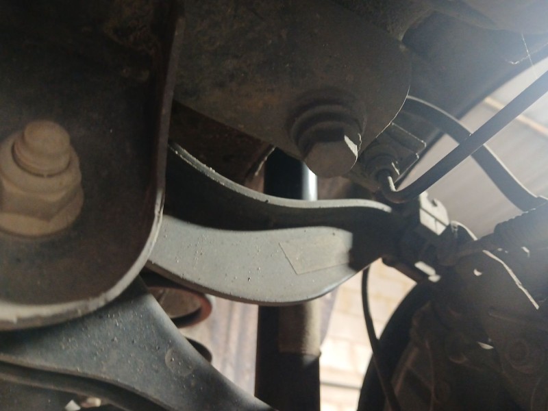 Recambio de brazo suspension superior trasero izquierdo para volkswagen golf vi (5k1) 1.6 tdi referencia OEM IAM   