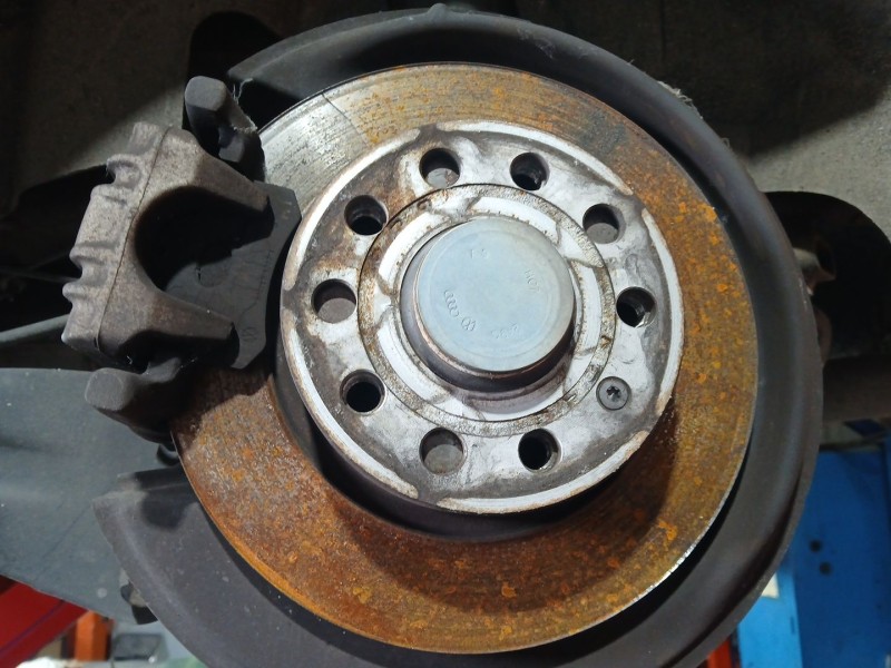 Recambio de mangueta trasera izquierda para volkswagen golf vi (5k1) 1.6 tdi referencia OEM IAM   