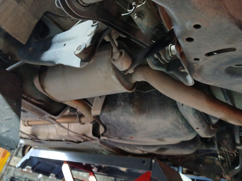 Recambio de tubo escape trasero para volkswagen golf vi (5k1) 1.6 tdi referencia OEM IAM   