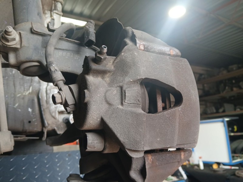 Recambio de pinza freno delantera izquierda para volkswagen golf vi (5k1) 1.6 tdi referencia OEM IAM   