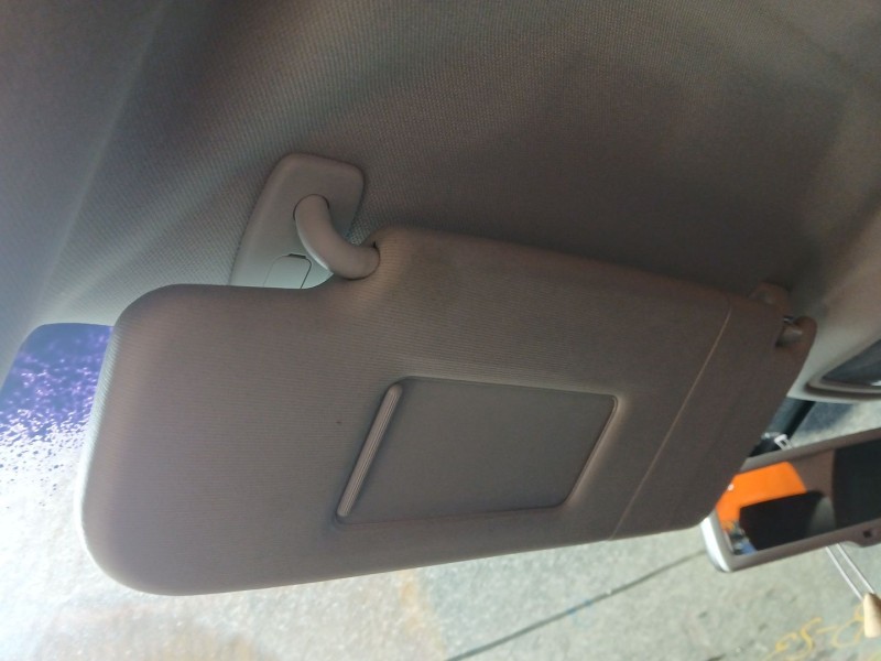 Recambio de parasol izquierdo para volkswagen golf vi (5k1) 1.6 tdi referencia OEM IAM   