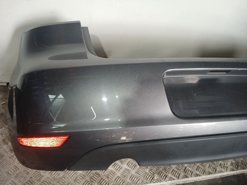 Recambio de paragolpes trasero para volkswagen golf vi (5k1) 1.6 tdi referencia OEM IAM  GRIS 