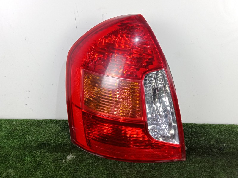 Recambio de piloto trasero izquierdo para hyundai accent iii (mc) 1.5 crdi gls referencia OEM IAM SIN REFERENCIA 4.PUERTAS 