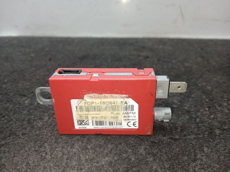 Recambio de antena para ford kuga ii (dm2) 1.5 ecoboost 4x4 referencia OEM IAM 7CP118C847EA AMP ANTENA 