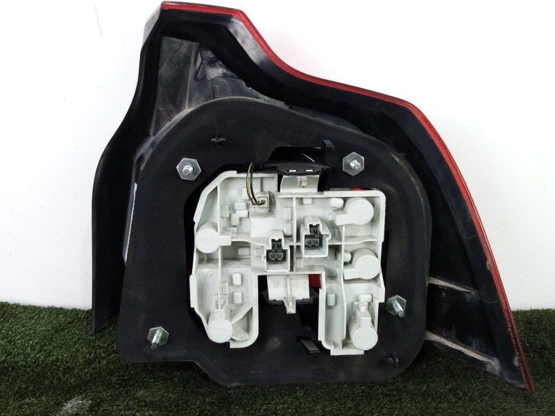 Recambio de piloto trasero izquierdo para volvo s40 ii (544) d2 referencia OEM IAM 307633492 07-12 