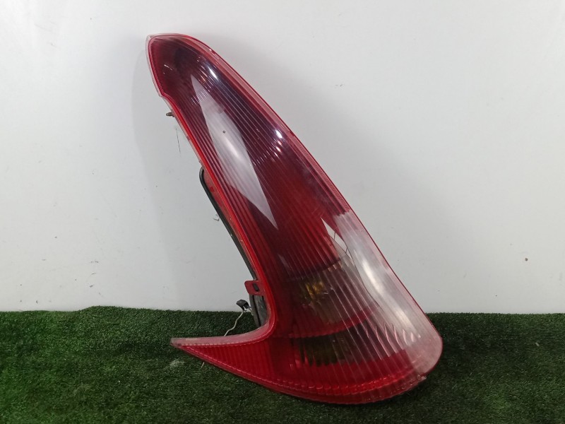 Recambio de piloto trasero izquierdo para peugeot 206 sw (2e/k) 2.0 hdi referencia OEM IAM   