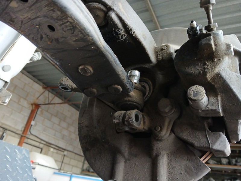 Recambio de mangueta delantera izquierda para ford kuga ii (dm2) 1.5 ecoboost 4x4 referencia OEM IAM   