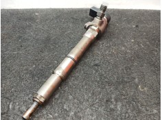 Recambio de inyector para volkswagen golf vi (5k1) 1.6 tdi referencia OEM IAM 03L130277B CONTINENTAL 