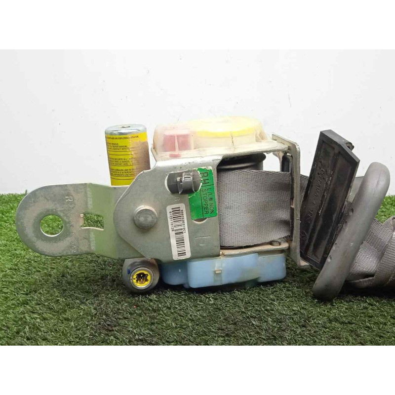 Recambio de cinturon seguridad delantero derecho para kia sorento 2.5 crdi referencia OEM IAM 888203E010CY  