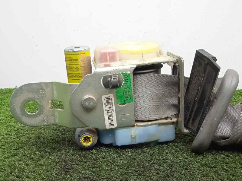 Recambio de cinturon seguridad delantero derecho para kia sorento 2.5 crdi referencia OEM IAM 888203E010CY  