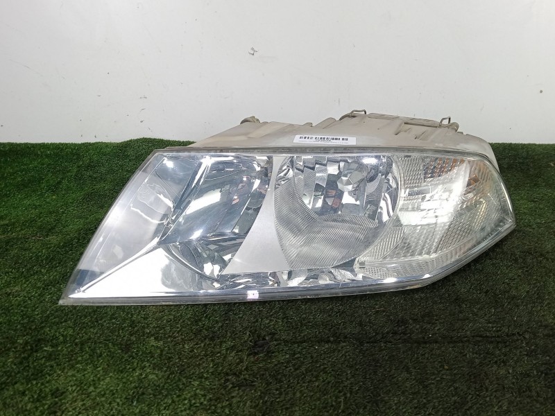 Recambio de faro izquierdo para skoda octavia ii combi (1z5) 2.0 tdi referencia OEM IAM SIN REF AUTORAL HALOGENO