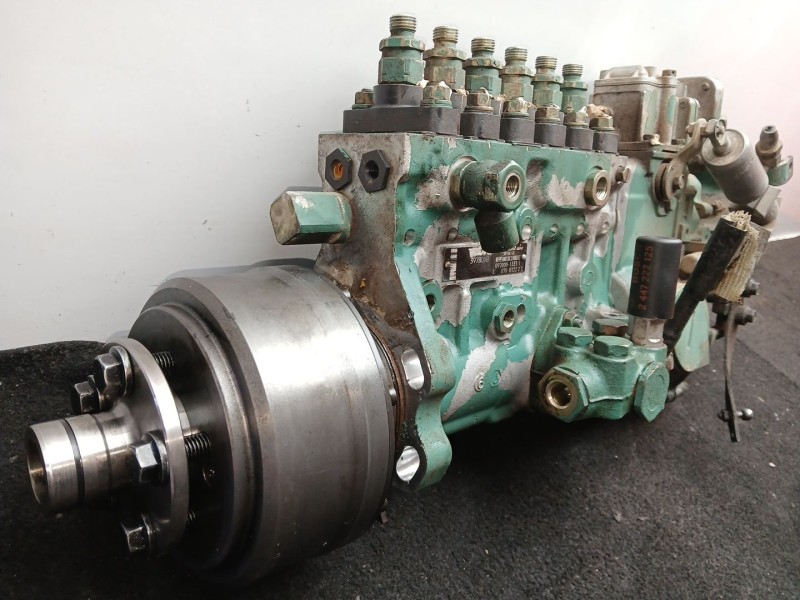 Recambio de bomba inyeccion para volvo trucks fl612 6.0 td - intercooler referencia OEM IAM 09200013331 - 3978018 DENSO 