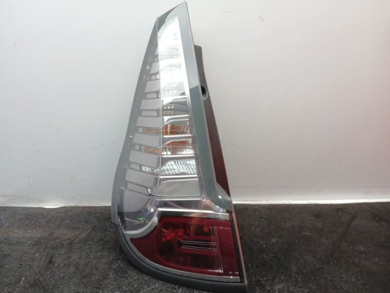 Recambio de piloto trasero izquierdo para renault scénic iii (jz0/1_) 1.2 tce referencia OEM IAM 265558940R - 900094135108  