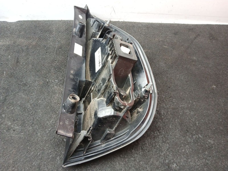 Recambio de piloto trasero izquierdo para renault scénic iii (jz0/1_) 1.2 tce referencia OEM IAM 265558940R - 900094135108  