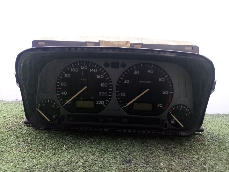 Recambio de cuadro instrumentos para volkswagen vento (1h2) 1.8 referencia OEM IAM 5992324740 - 5411004600 MOTORMETER 28 PINES