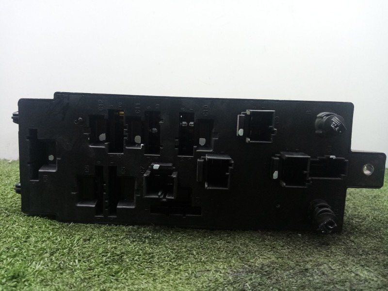 Recambio de caja reles / fusibles para land rover discovery v (l462) 2.0 sd4 4x4 referencia OEM IAM JPLA14A073BB  