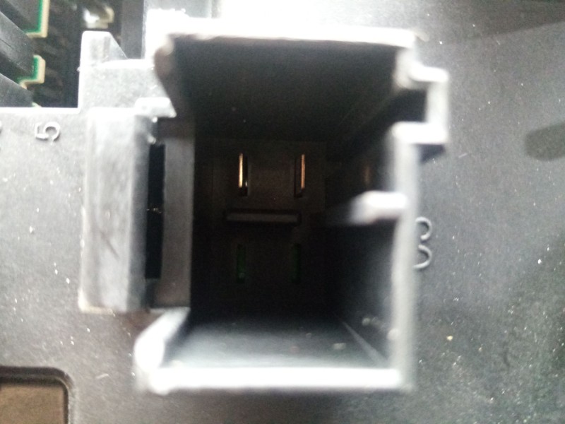 Recambio de caja reles / fusibles para land rover discovery v (l462) 2.0 sd4 4x4 referencia OEM IAM JPLA14A073BB  