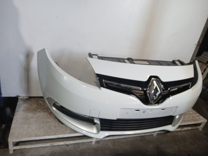 Recambio de paragolpes delantero para renault scénic iii (jz0/1_) 1.2 tce referencia OEM IAM   BLANCO