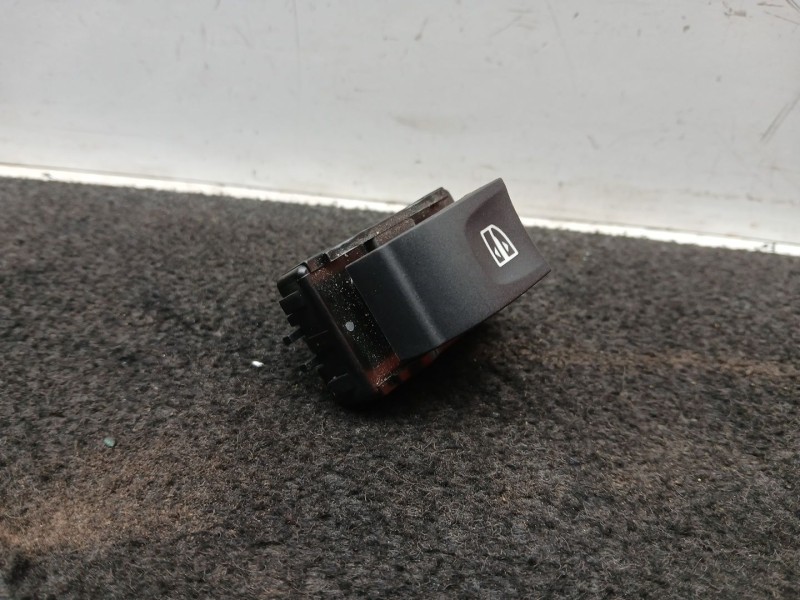 Recambio de mando elevalunas trasero derecho para renault scénic iii (jz0/1_) 1.2 tce referencia OEM IAM 254010003RA  