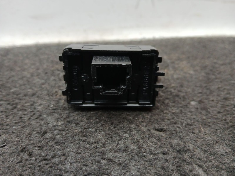 Recambio de mando elevalunas trasero izquierdo para renault scénic iii (jz0/1_) 1.2 tce referencia OEM IAM 254010003RA  