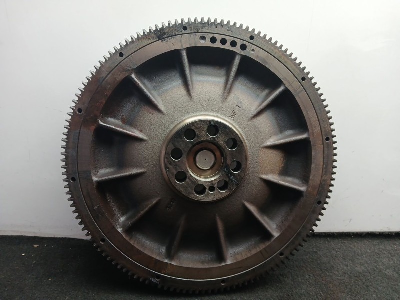 Recambio de volante motor para mercedes-benz atego 1321 ls 4x2 referencia OEM IAM A9360304005  