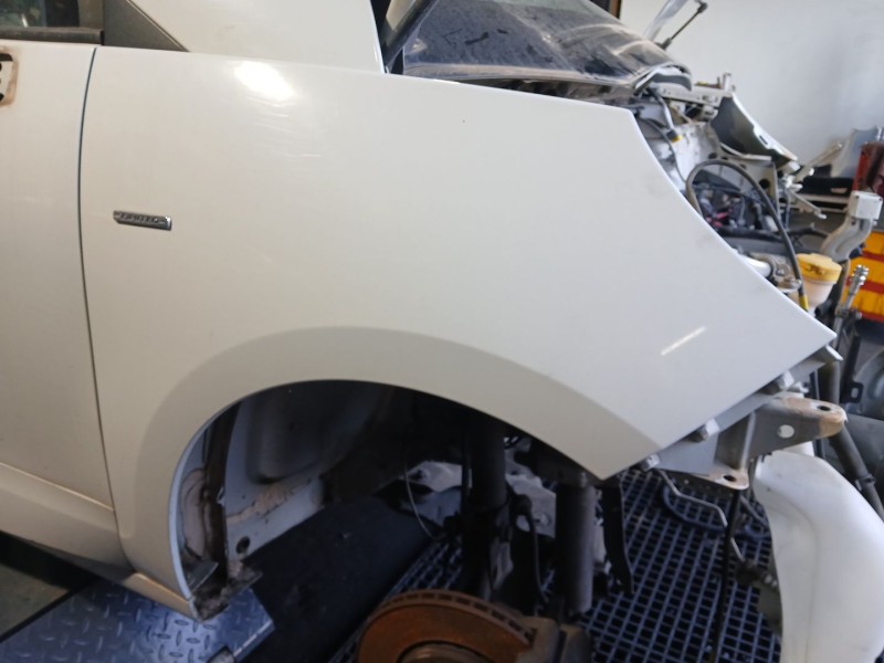 Recambio de aleta delantera derecha para renault scénic iii (jz0/1_) 1.2 tce referencia OEM IAM   