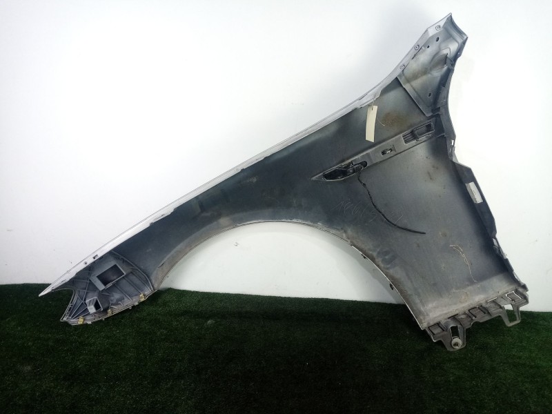 Recambio de aleta delantera derecha para bmw 6 gran coupe (f06) 640 d referencia OEM IAM SIN REF  PLATA