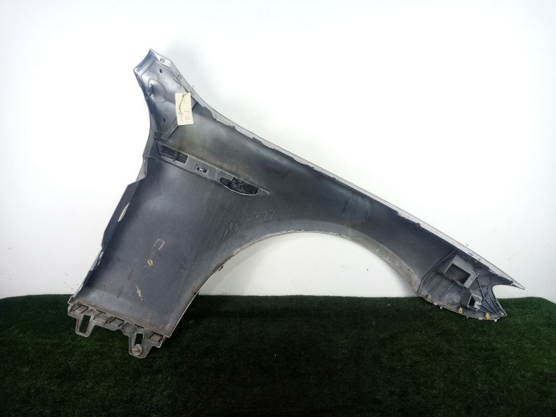 Recambio de aleta delantera izquierda para bmw 6 gran coupe (f06) 640 d referencia OEM IAM SIN REF  PLATA