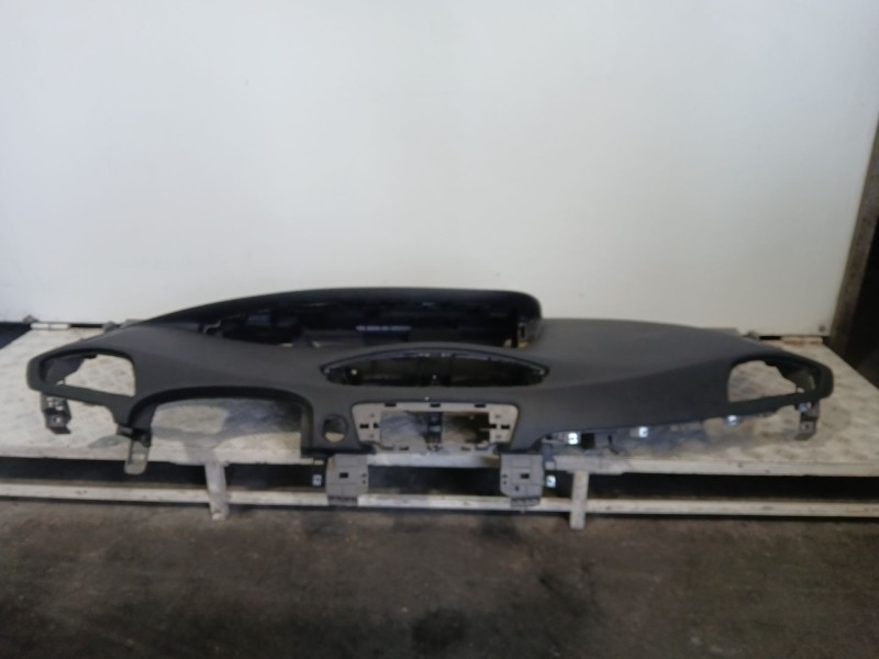 Recambio de salpicadero para renault scénic iii (jz0/1_) 1.2 tce referencia OEM IAM 681000016R - 681000028R  
