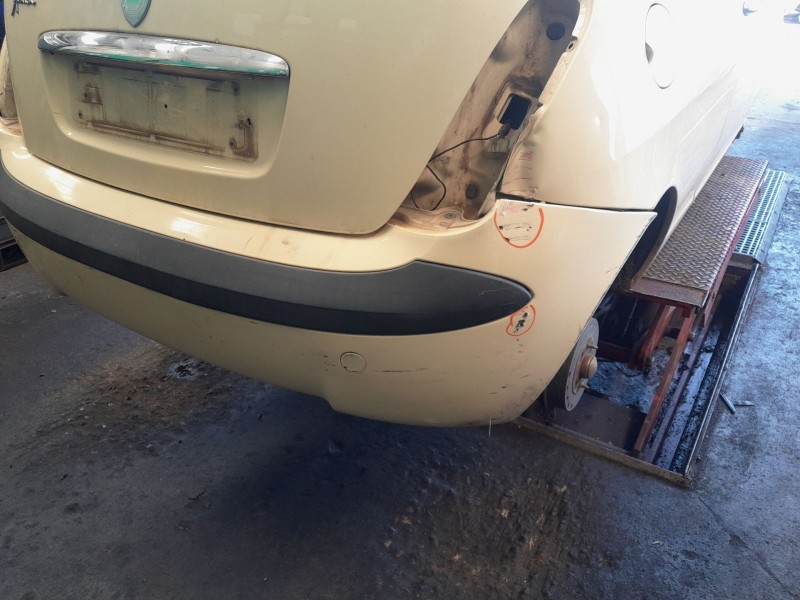 Recambio de paragolpes trasero para lancia ypsilon (843_) 1.2 (843.axb1a) referencia OEM IAM   