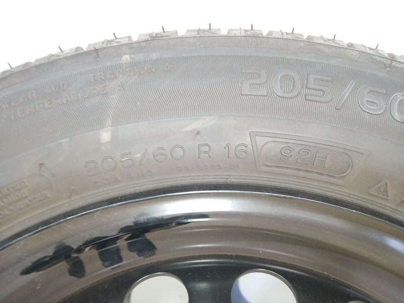 Recambio de neumatico repuesto para renault scénic iii (jz0/1_) 1.2 tce referencia OEM IAM 205/55R16 LLANTA 4 TORNILLOS 