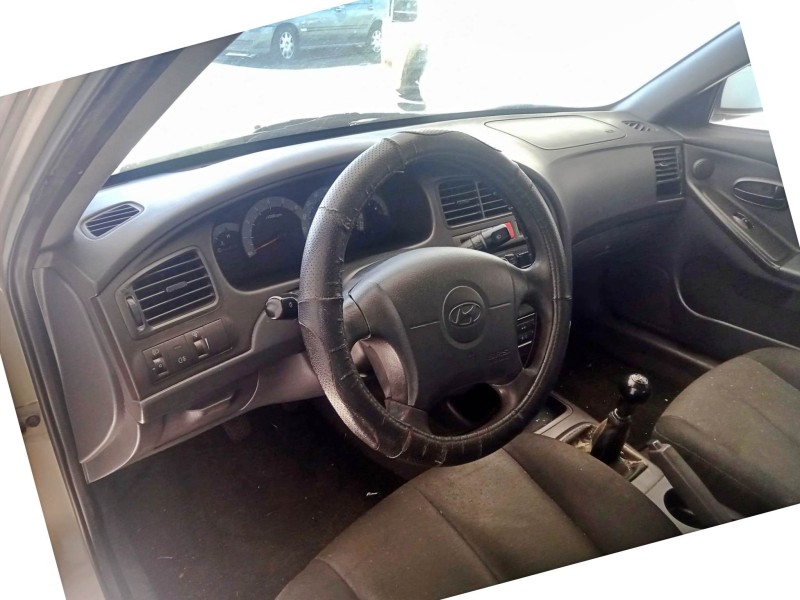 hyundai elantra iii sedán (xd) del año 2003