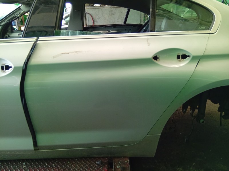 Recambio de puerta trasera izquierda para bmw 6 gran coupe (f06) 640 d referencia OEM IAM   