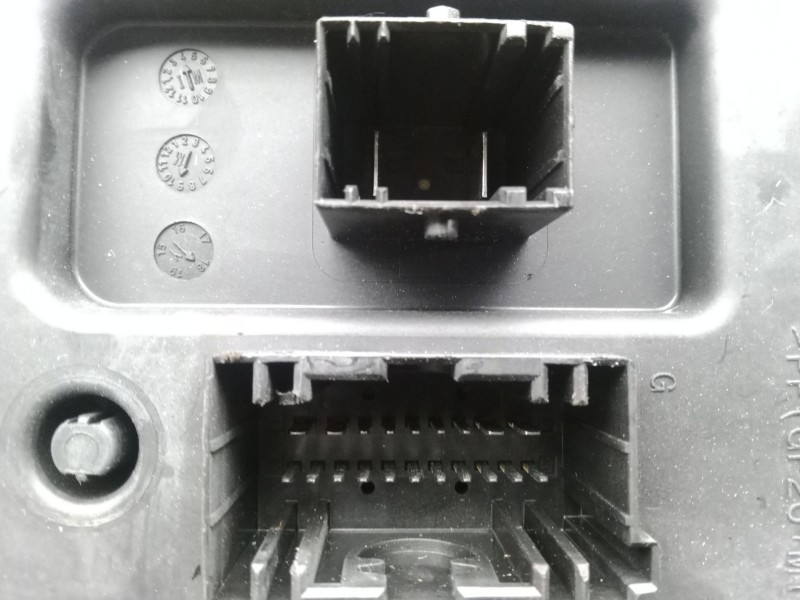 Recambio de modulo confort para land rover discovery v (l462) 2.0 sd4 4x4 referencia OEM IAM JPLA14F041BG  