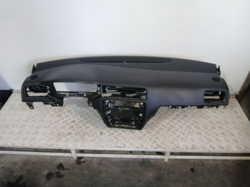 Recambio de salpicadero para volkswagen jetta iv (162, 163, av3, av2) 2.0 tdi referencia OEM IAM 5C7857004D  NEGRO