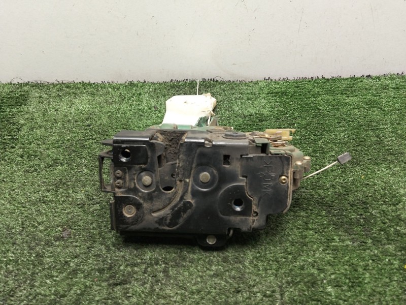 Recambio de cerradura puerta trasera derecha para seat ibiza iii (6l1) 1.9 sdi referencia OEM IAM 3B4839016AG  