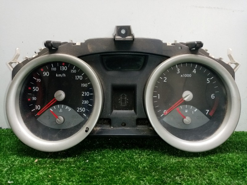 Recambio de cuadro instrumentos para renault megane ii berlina 3p 1.6 16v referencia OEM IAM 8200399694-PBAB030580  