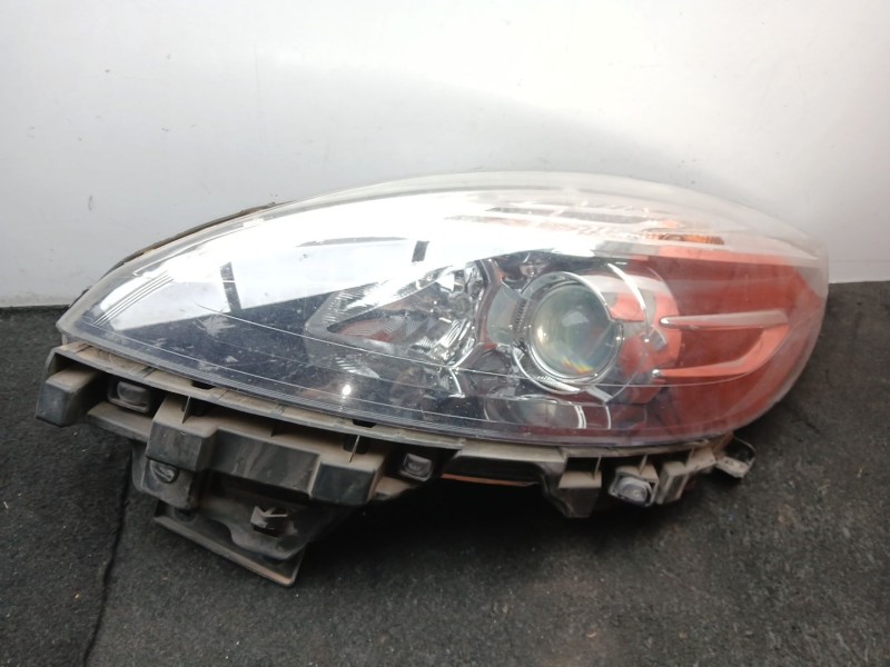 Recambio de faro izquierdo para renault scénic iii (jz0/1_) 1.2 tce referencia OEM IAM 89906003 - 260601946R  