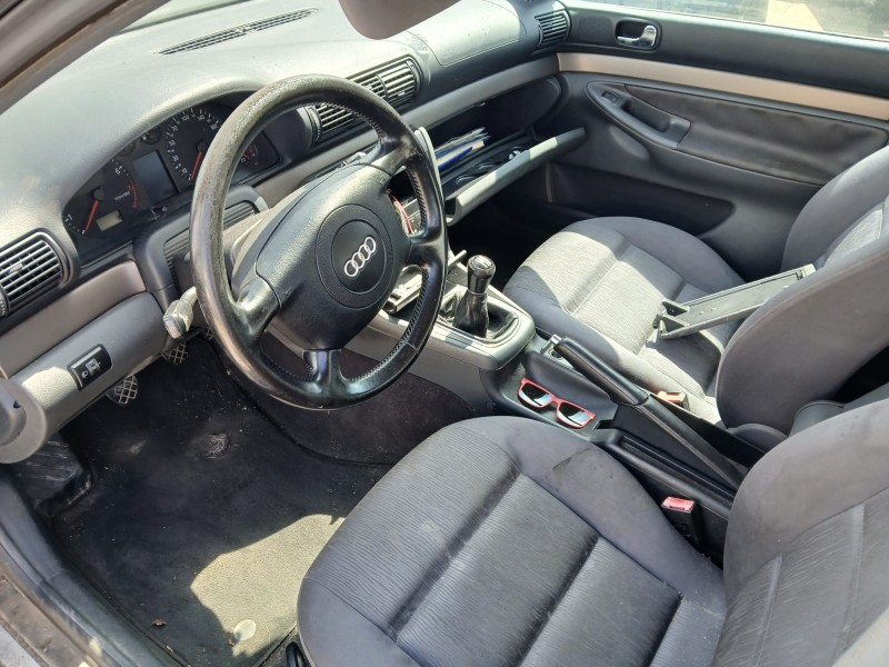 audi a4 b5 (8d2) del año 2001