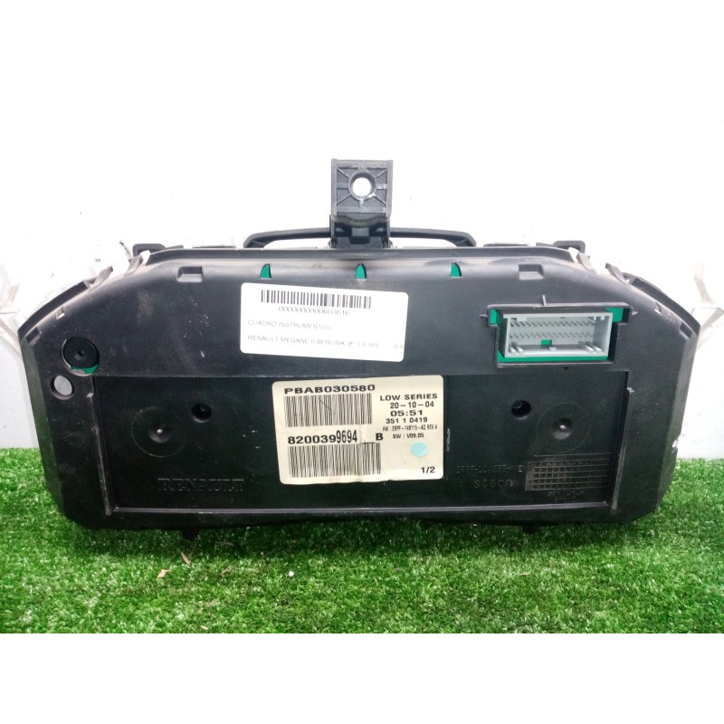 Recambio de cuadro instrumentos para renault megane ii berlina 3p 1.6 16v referencia OEM IAM 8200399694-PBAB030580  