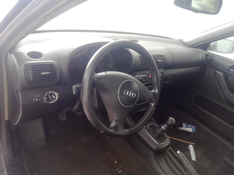 audi a3 (8l1) del año 2003