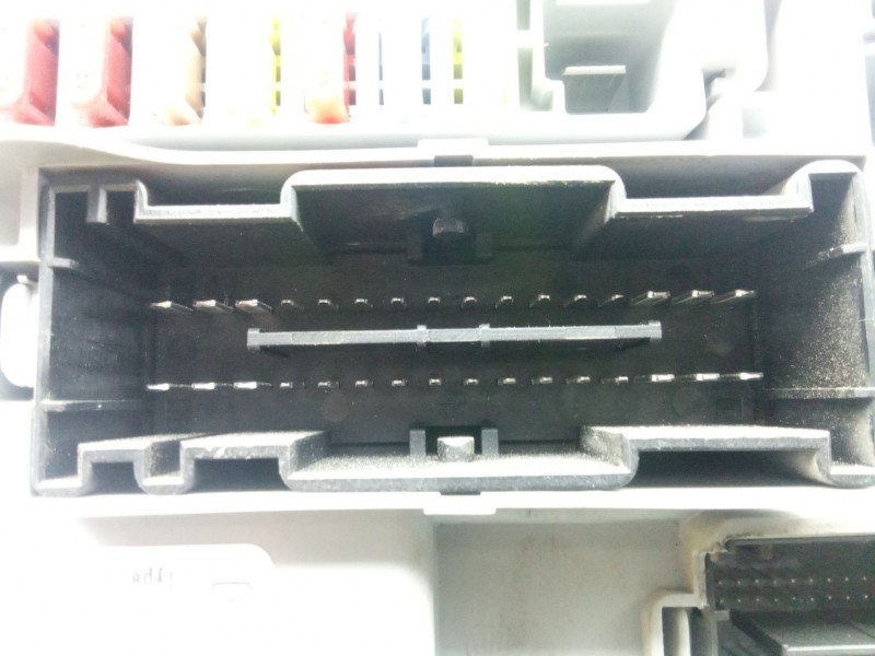 Recambio de caja reles / fusibles para peugeot bipper (aa_) 1.3 hdi 75 referencia OEM IAM 01377250080  DELPHI