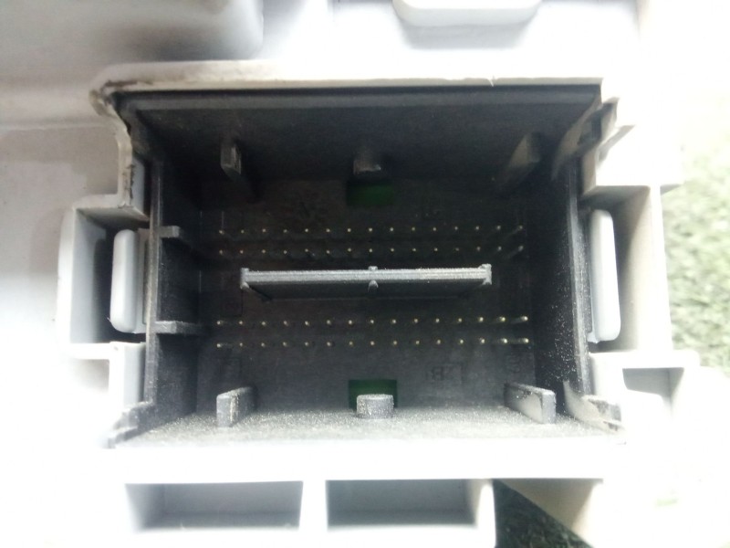 Recambio de caja reles / fusibles para peugeot bipper (aa_) 1.3 hdi 75 referencia OEM IAM 01377250080  DELPHI